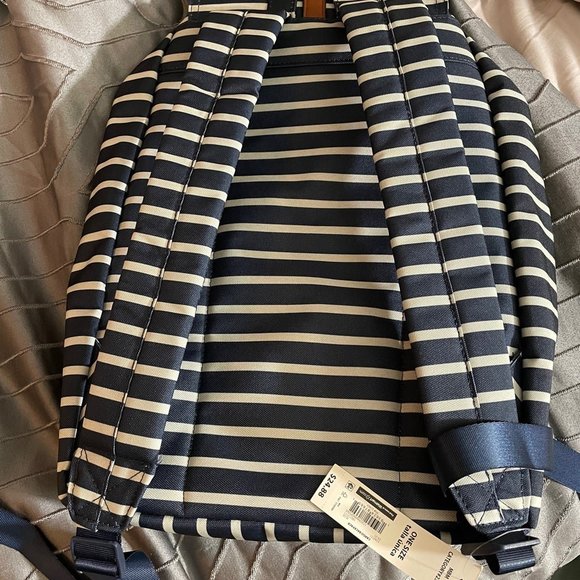 Backpack - Picture 2 of 3